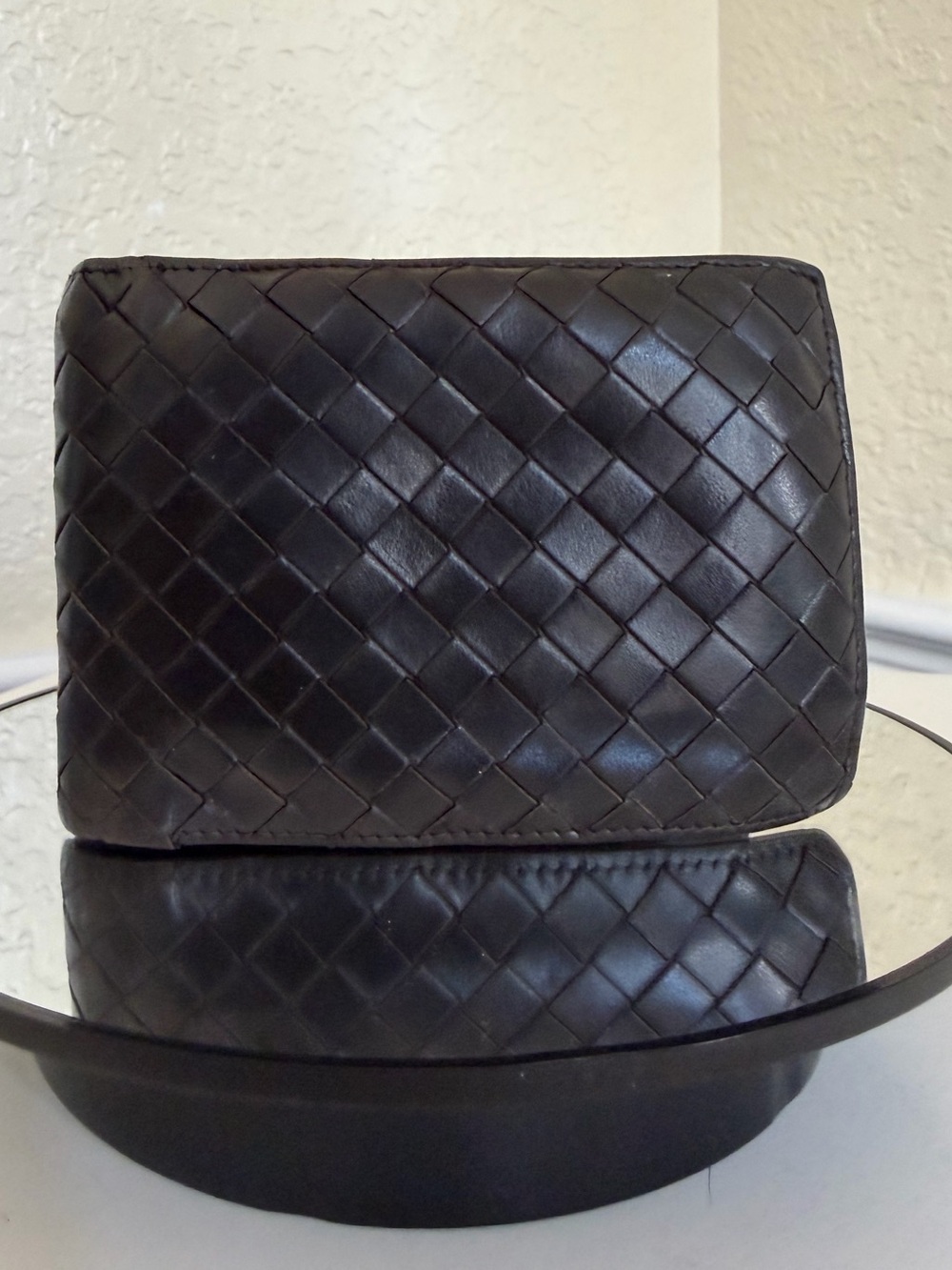 Bottega Veneta Men's Intrecciato Woven Leather Bifold Wallet Dark Brown - Picture 3 of 15